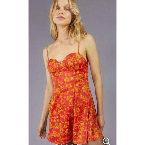 Urban Outfitters Dresses & Skirts - Urban Outfitters Orion Bustier Mini Dress Red Gold Floral Women's size Large NWT